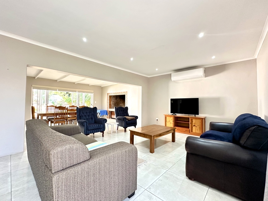 4 Bedroom Property for Sale in Panorama Western Cape